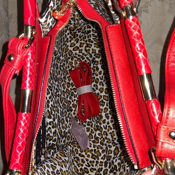 Purse - Picture 3 of 3